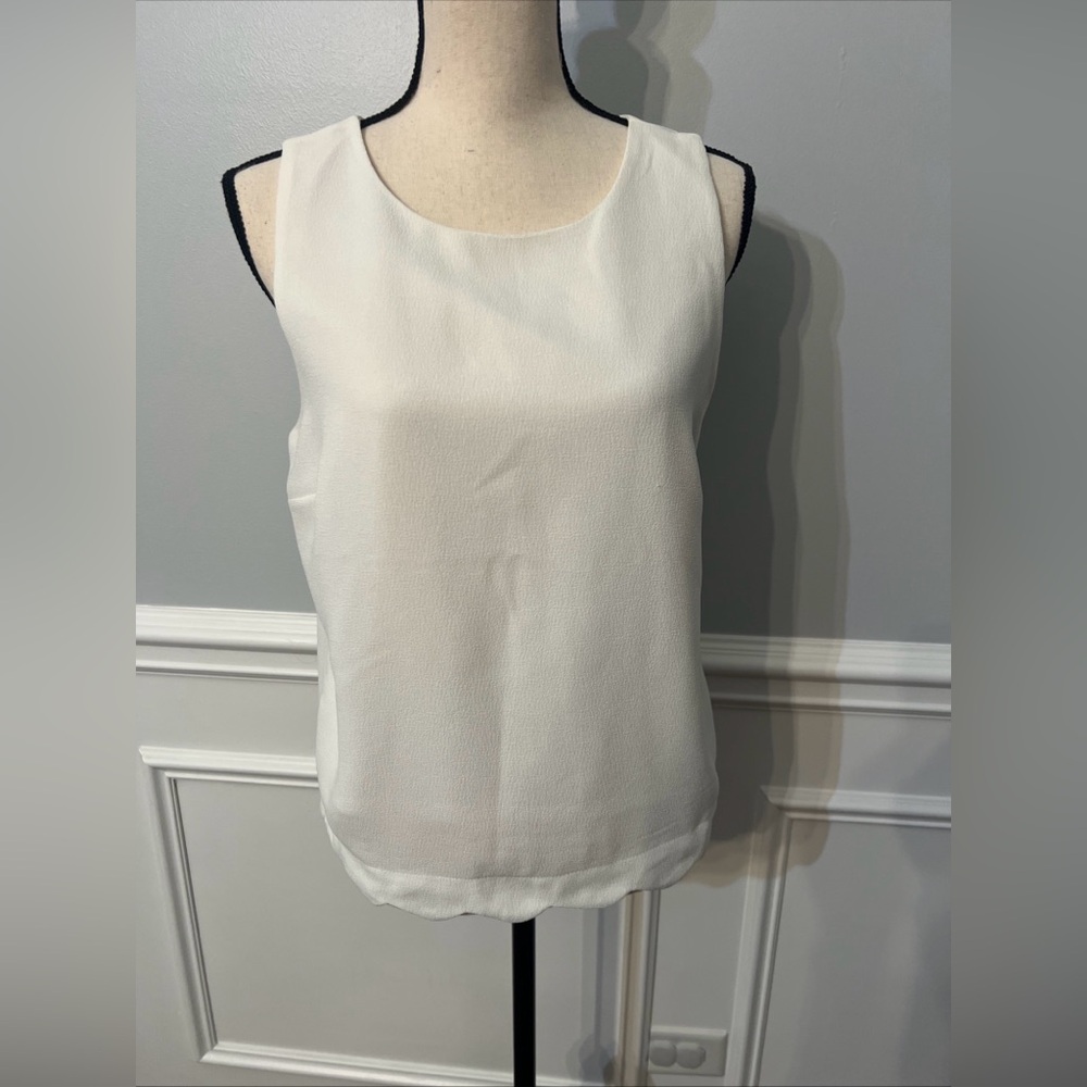 Monteau Classic White Sleeveless Blouse